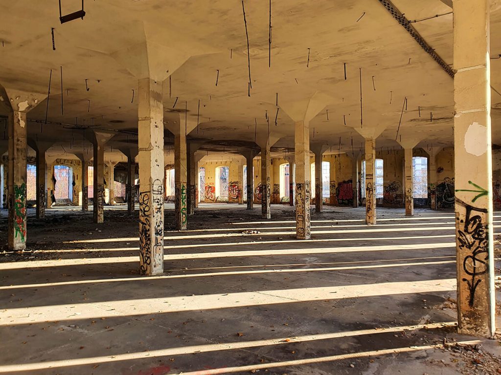 Urbex w opuszczonej fabryce Grohmana w Łodzi