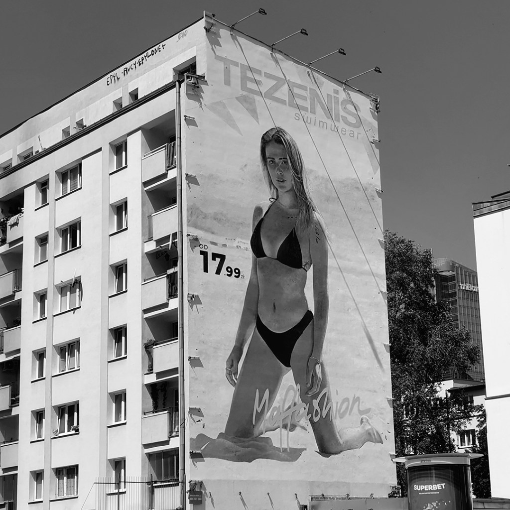 Mural reklamowy z Maffashion w centrum Warszawy, kampania reklamowa marki Tezenis