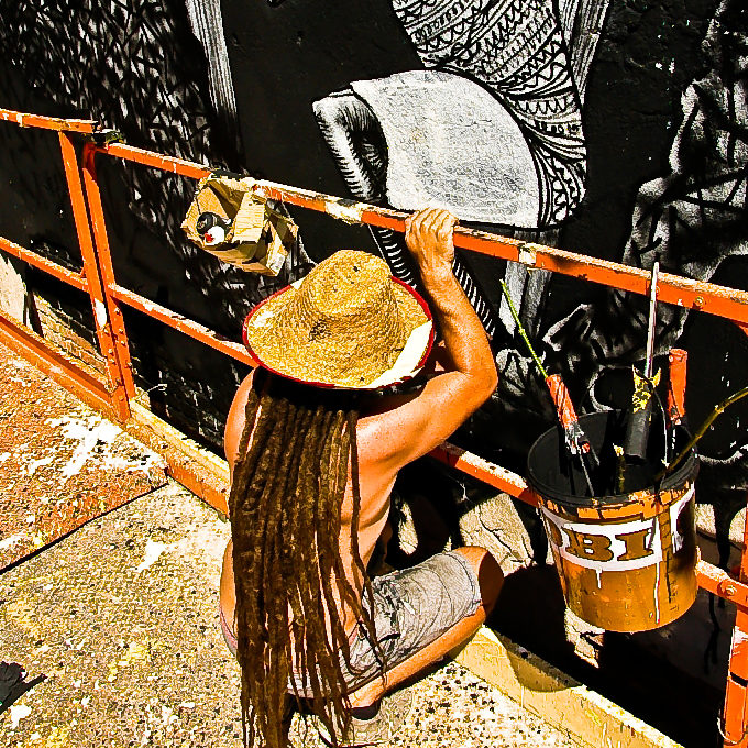 Street Art Doping na warszawskiej Pradze