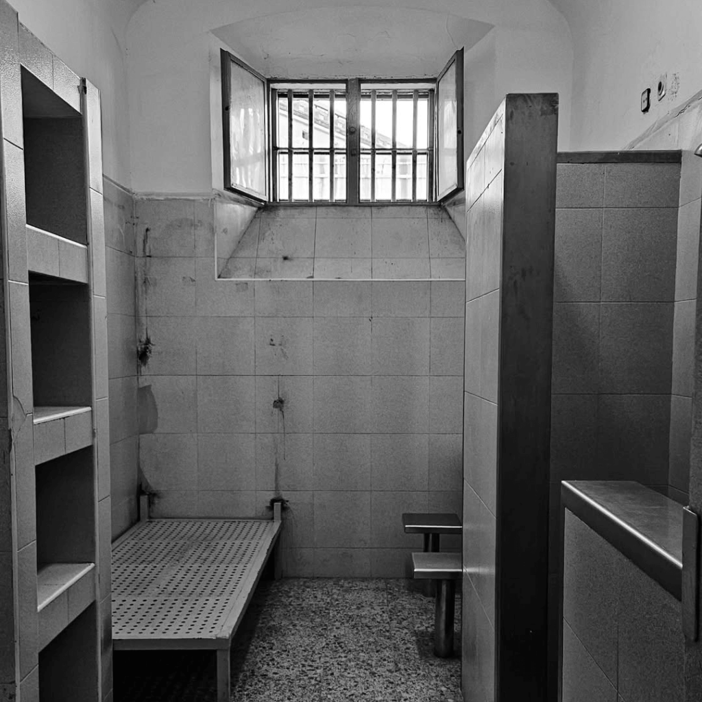 Cela więzienia La Model w Barcelonie