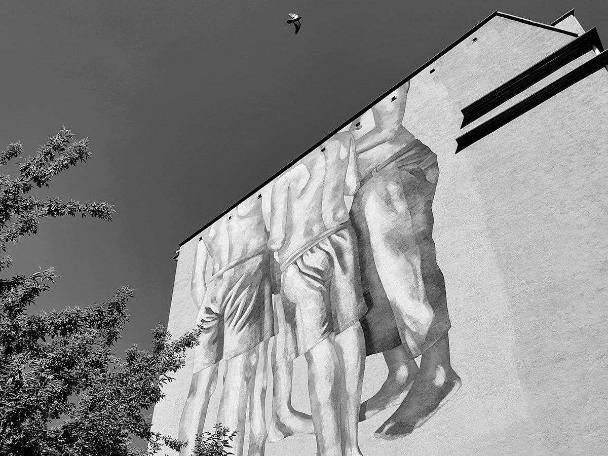 Mural Hyuro w Łodzi